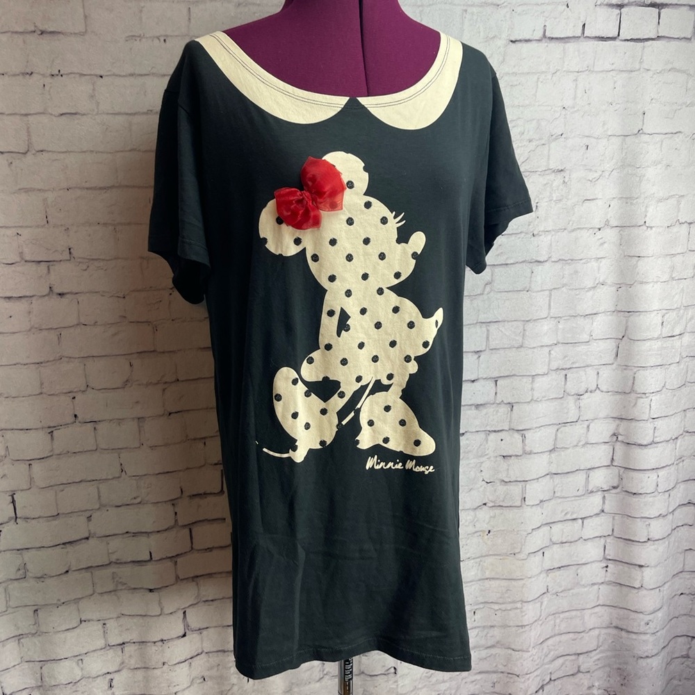 Disney Parks Minnie Mouse black and cream silhouette tshirt size XL